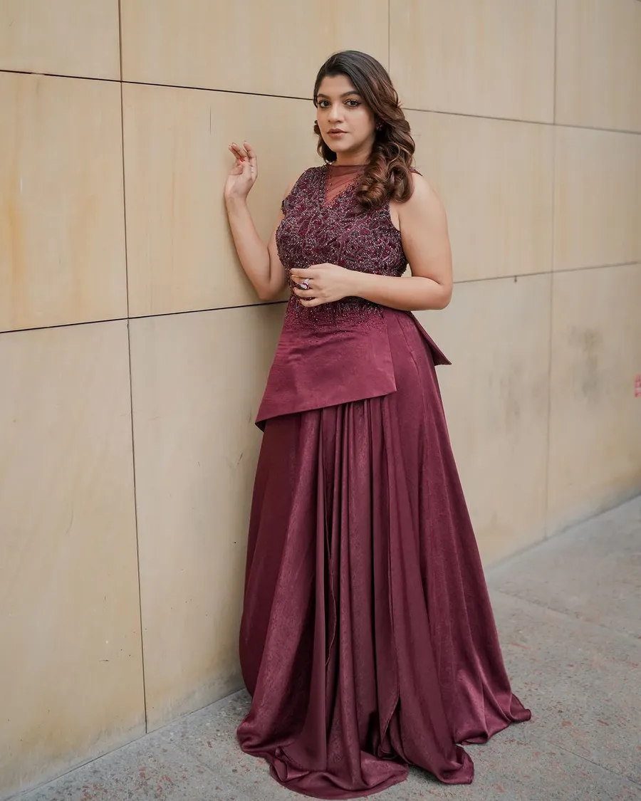 Aparna Balamurali Film Fare Outfit 4