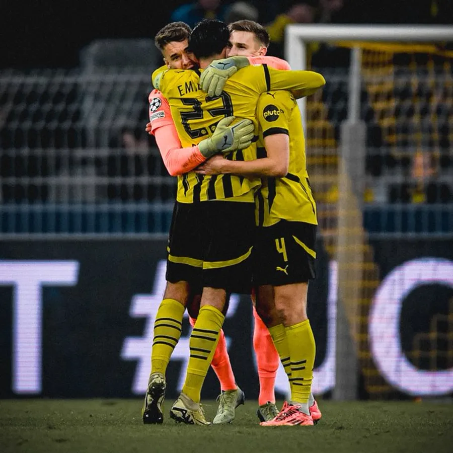 Dortmund celebrate Champions League victory against Sturm Graz- Sportz Point.com