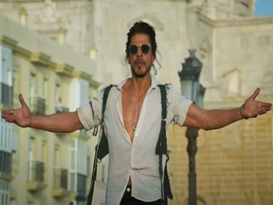 Pathaan Song Jhoome Jo Pathaan Controversy Bosco Martis Gives Answer for  Shah Rukh Khan Movie - Entertainment News India 'बेशर्म रंग' के बाद अब 'पठान'  के दूसरे गाने पर बवाल, कोरियोग्राफर बॉस्को