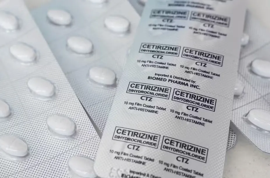 There is currently no evidence that antihistamines can help with PMDD symptoms. MDV Edwards/ Shutterstock