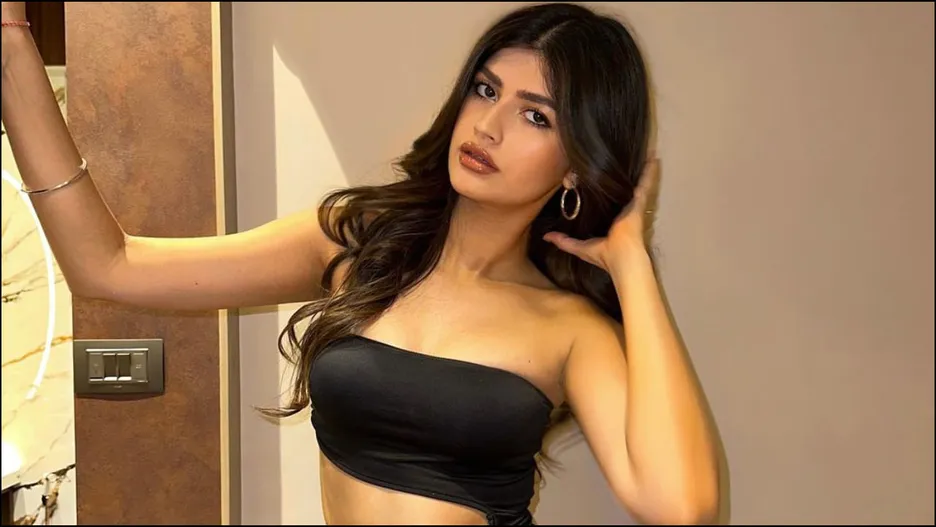 वरुण धवन की भतीजी अंजिनी धवन के सामने कैटरीना भी फेल, दिखाए ऐसे-ऐसे डांस  मूव्स | Varun Dhawan Niece Anjini Dhawan Dance On Katrin Kaif Song  Instagram Video Viral