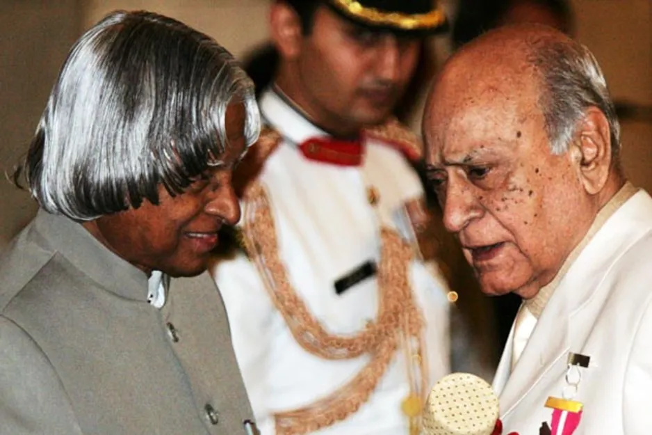 ak hangal awards