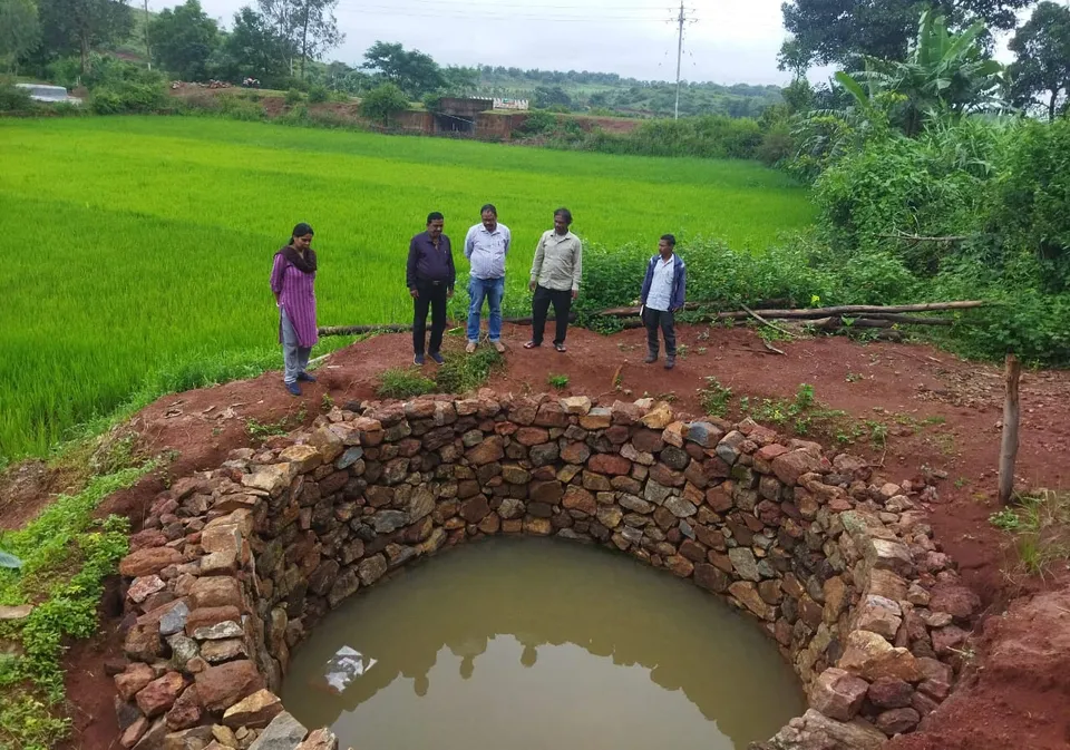 Jhola Kundis facilitate regular irrigation and increase farmer incomes