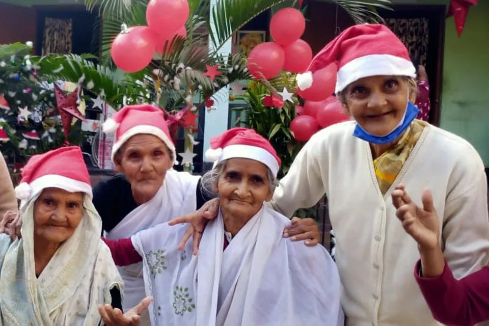 Seneh, set up by Gp Capt. Barua under the Bhavada Devi Memorial Philanthropic Trust, provides dignity to old and deprived women who have been abandoned by their families