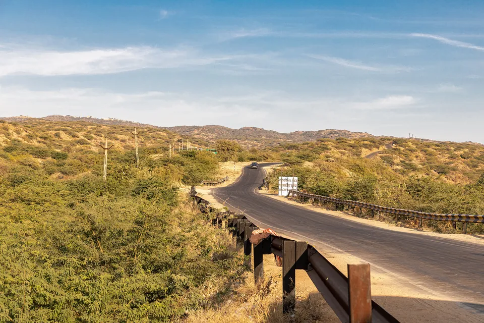 Kalo Dungar: Gujarat’s magnetic hill where vehicles go up the slope