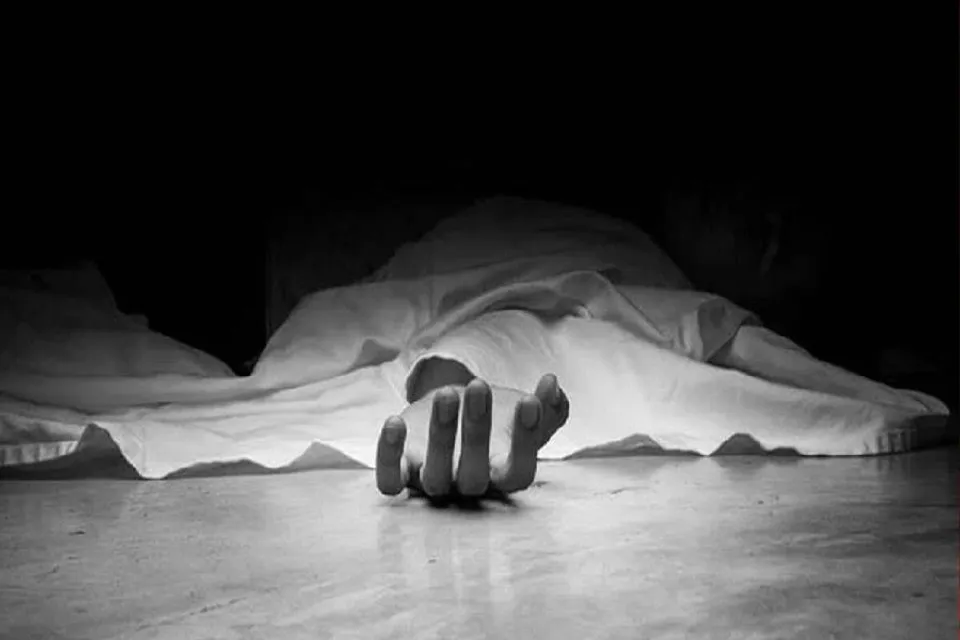 Dead body found in car in New Ashok Nagar