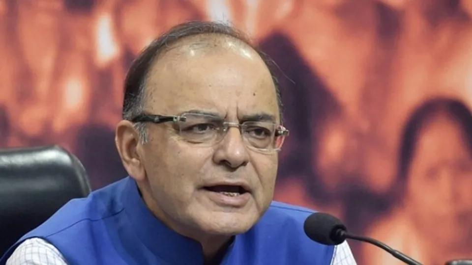 FM Arun Jaitley debuts 'SMS Alert Service' for TDS deductions