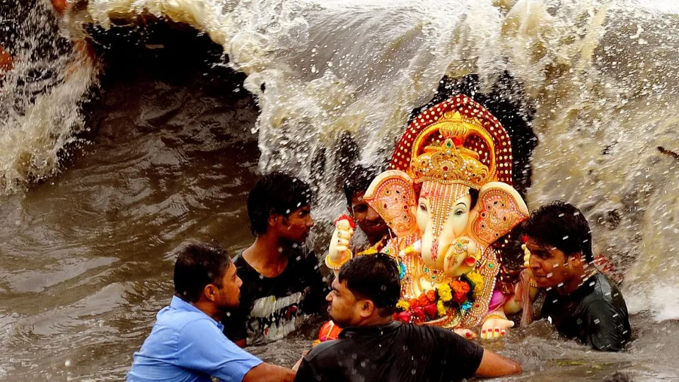 Ganesh idol immersion in Nashik