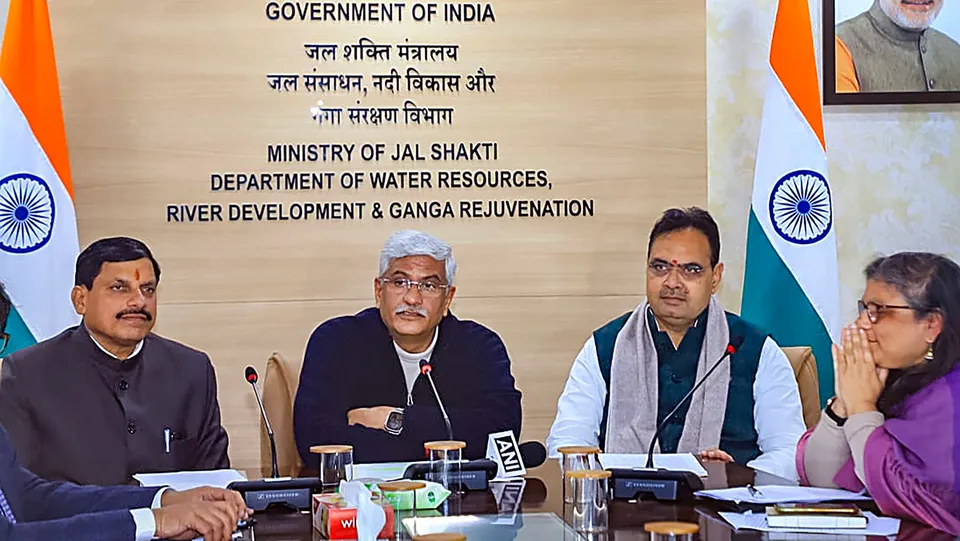 Union Minister of Jal Shakti Gajendra Singh Shekhawat with Bhajan Lal Sharma and Mohan Yadav during signing of an MoU on the Eastern Rajasthan Canal Project (ERCP)