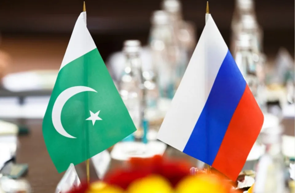 Pakistan and Russia flag