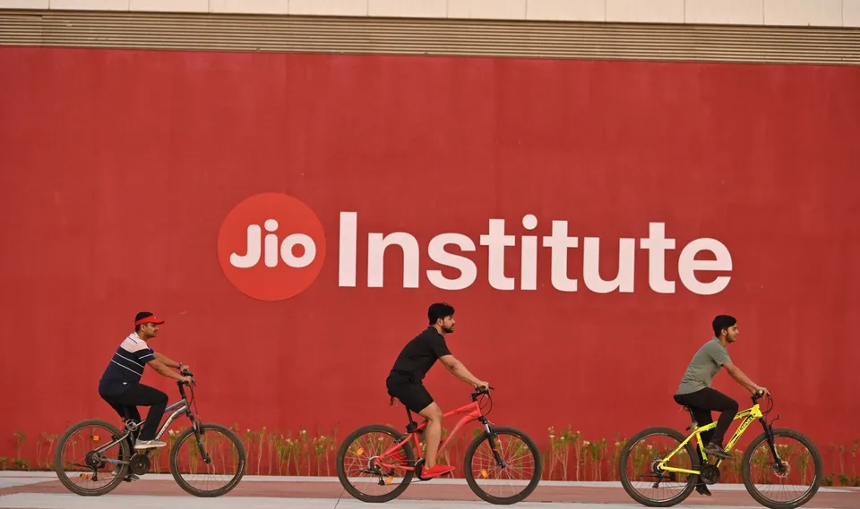AICTE partners with Jio Institute for faculty development programme on AI, data science