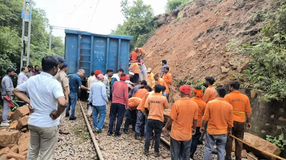 Sonbhadra Train Derail