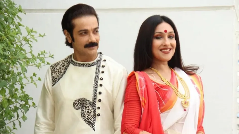 Prosenjit Chatterjee and Rituparna Sengupta.jpg