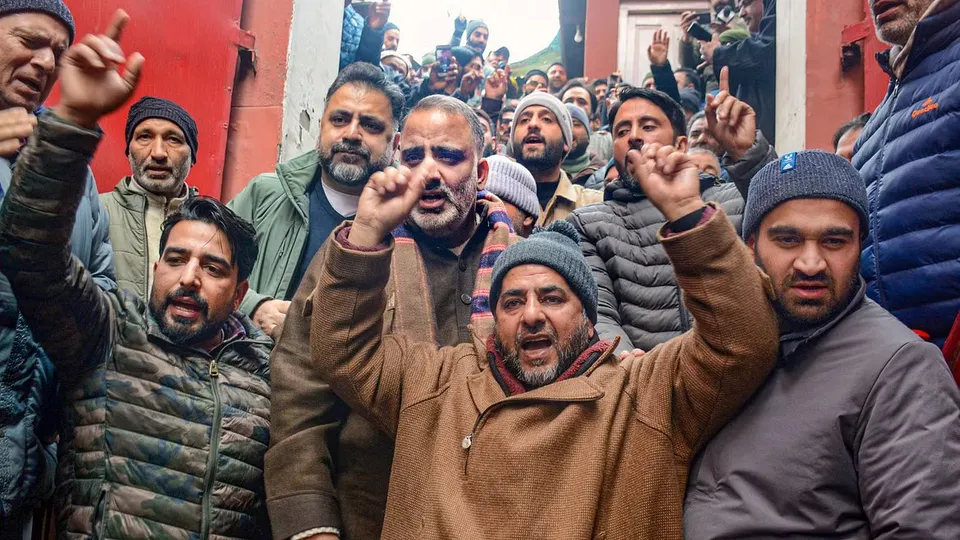 Protestors in poonch