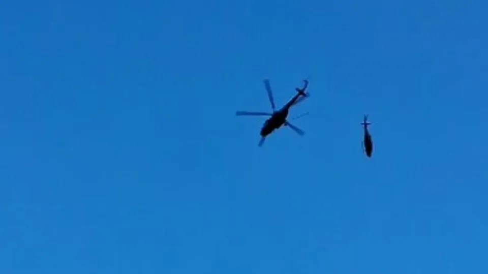 A snag-hit helicopter being towed to Gauchar for repairs by an MI-17 chopper of the Indian Air Force crashed in the hills near Kedarnath on Saturday