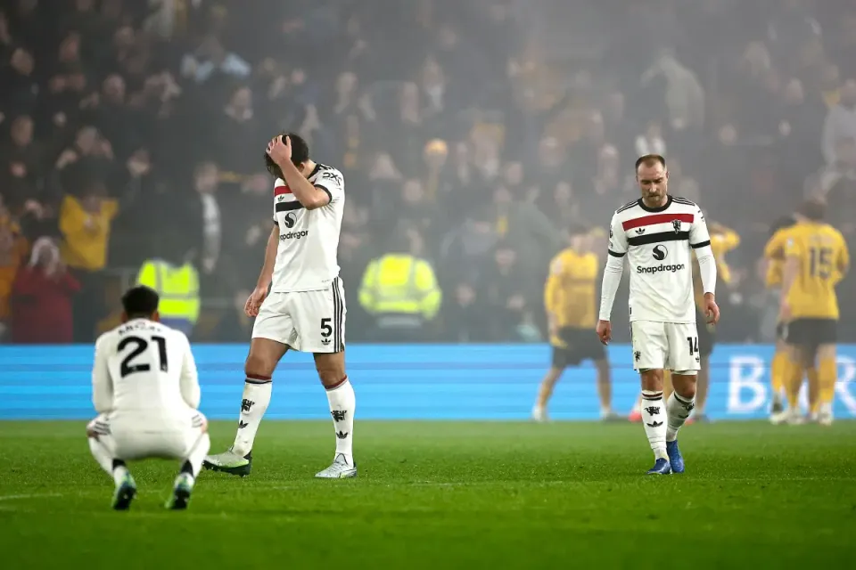Manchester United Sink to New Lows with Boxing Day Defeat at Wolves