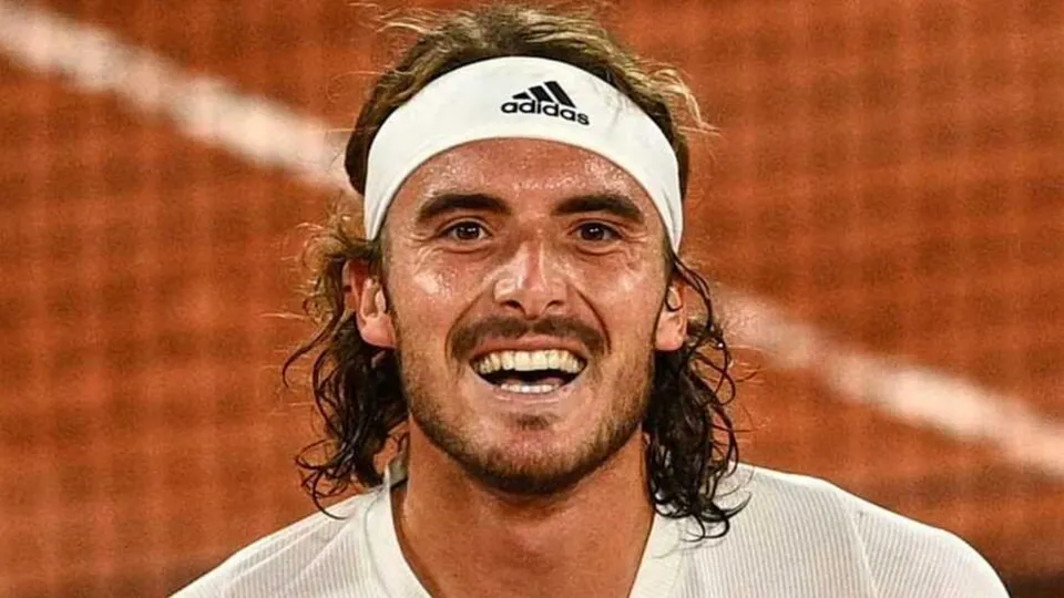 'You need a PR manager'- Fans react to Stefanos Tsitsipas' viral tweet on social media