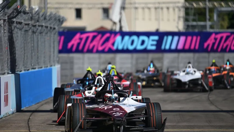 Formula E Peloton style races