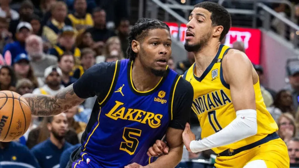 Star forward Cam Reddish decides to use his player option to continue with LA Lakers