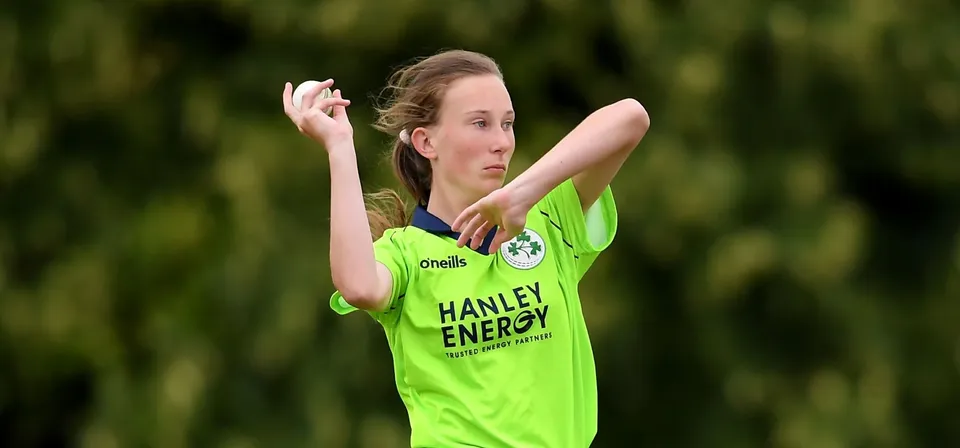 Amy Hunter, Orla Prendergast star in Typhoons' comfortable win