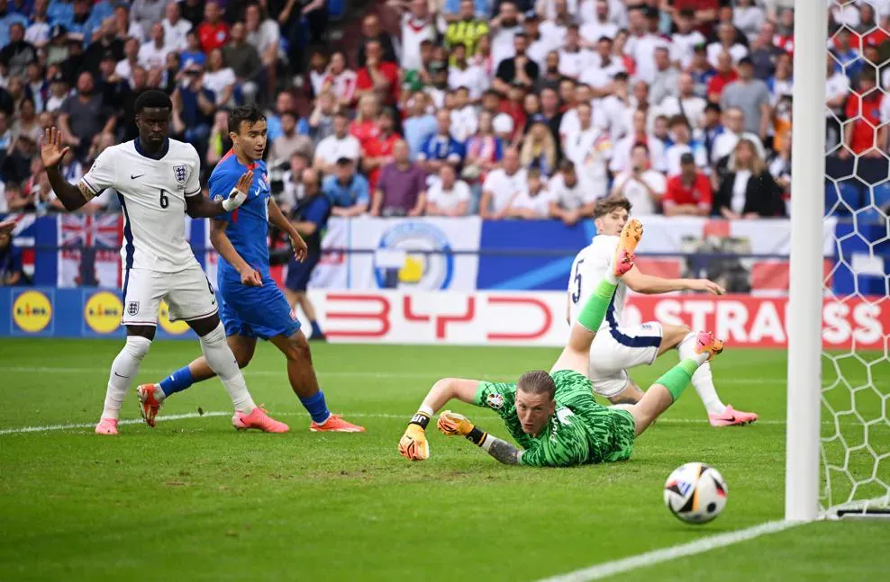 England vs Slovakia UEFA Euro 2024 Round 16 Live Updates - Early chance for Slovakia - sportzpoint.com