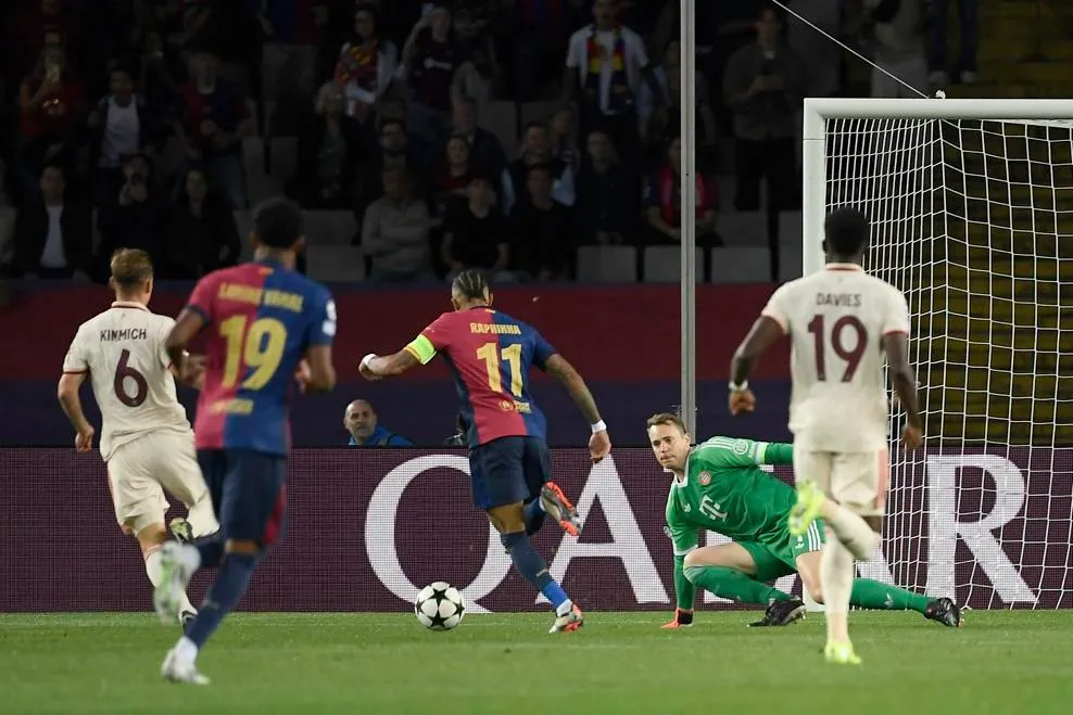 Barcelona vs Bayern Munich UEFA Champions League 2024-25 LIVE scores, News and Updates | Raphinha with an early goal | BAR 1-0 BAY - sportzpoint.com