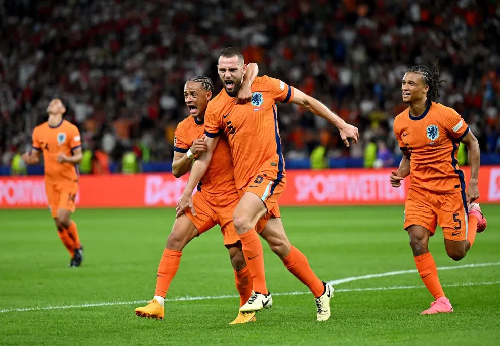 De Virj scores for Netherlands - sportzpoint.com