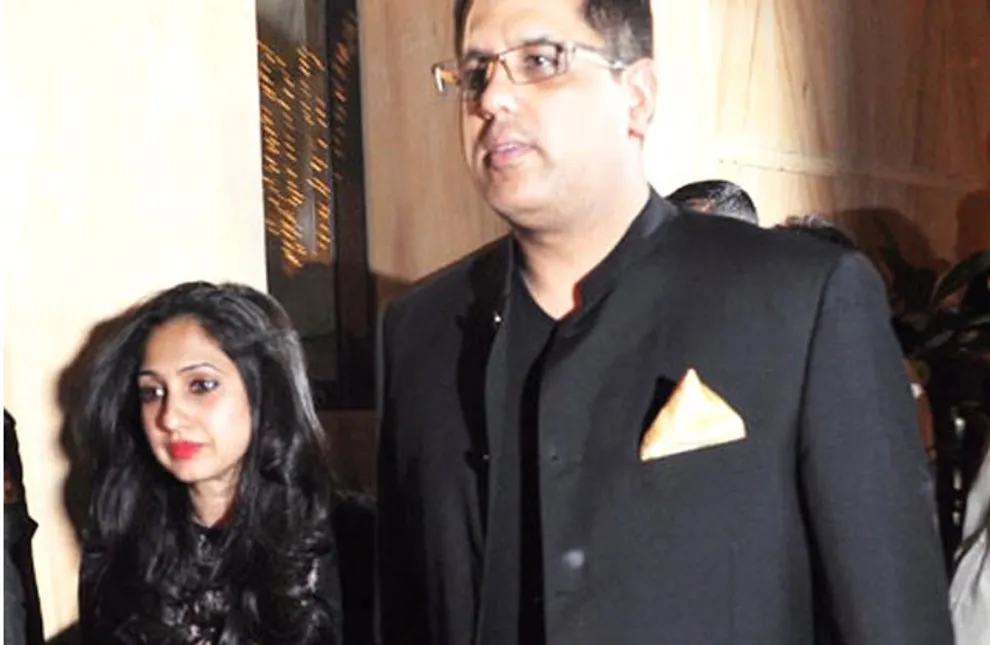 Rinki khanna husband