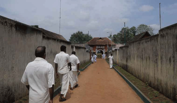 ജയിലുകളില്‍ അധിക തടവുകാര്‍ ; സുരക്ഷാ ഭീഷണി രൂക്ഷമാകുന്നു