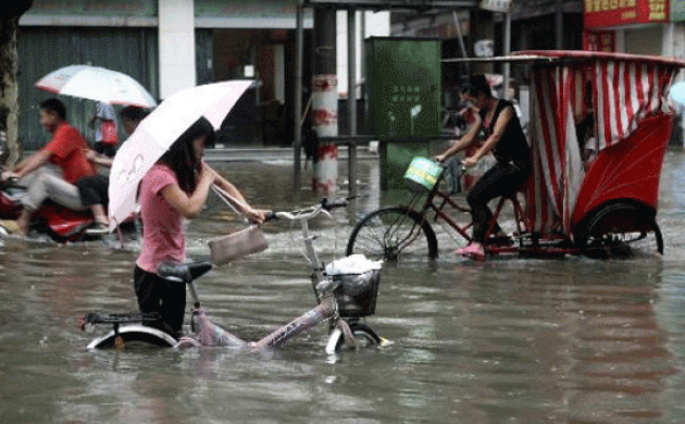 Heavy rain in China kills at least 170, thousands evacuated 