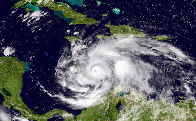 Hurricane Matthew barrels towards Bahamas after striking Haiti, Cuba; Florida and South Carolina on high alert