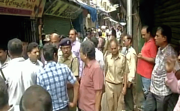 Building collapses in Kolkataâ€™s Burrabazar: One person killed, rescue ops underway